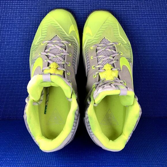 ? NIKE LEBRON 11 COLLECTION Men`s Size 11.5 Grey Basketball Shoes 683252-074 main image 7